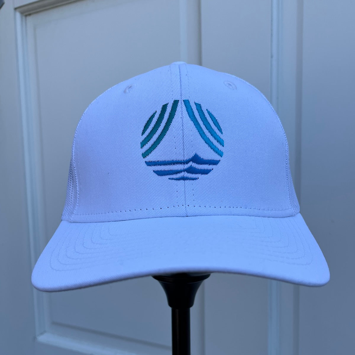 "WHOI" Icon Mesh Hat