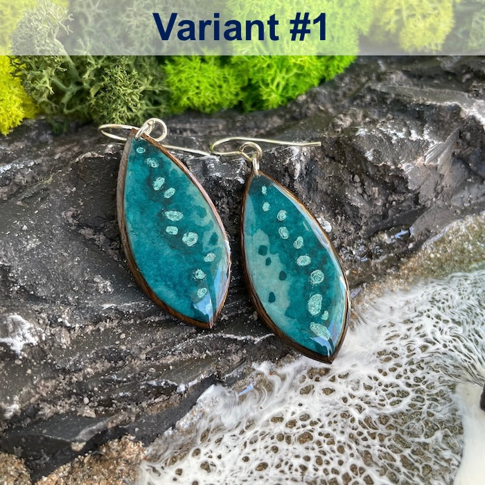 Kaligo Design Oval Earrings