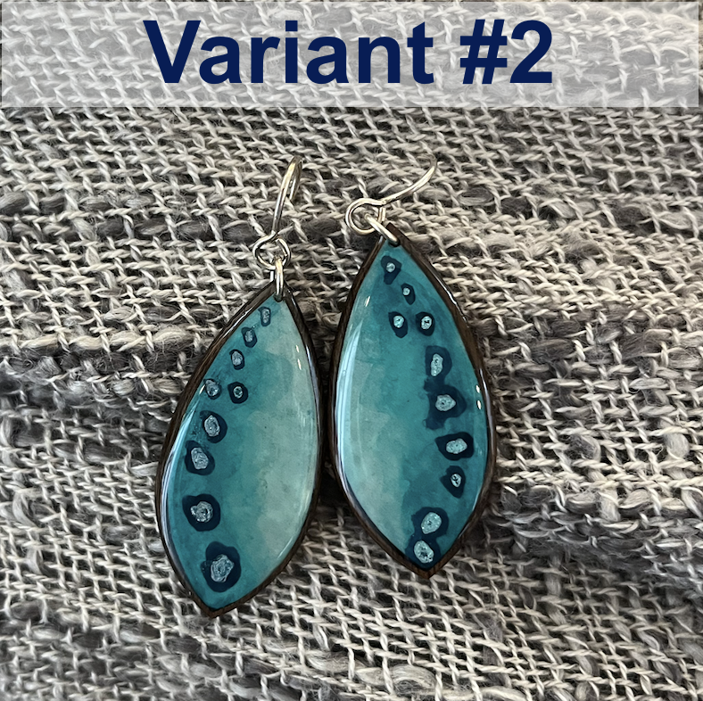 Kaligo Design Oval Earrings