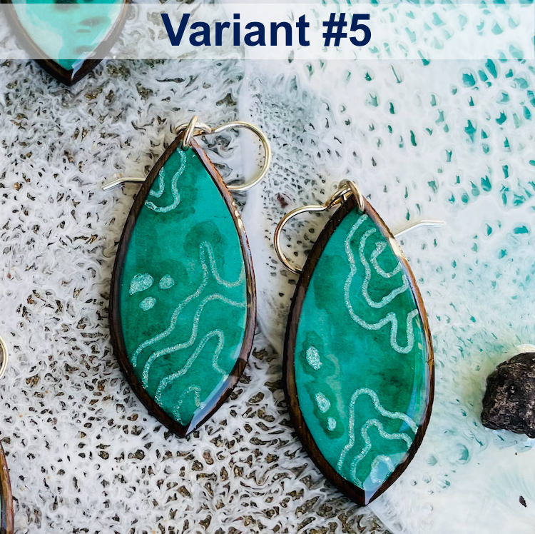 Kaligo Design Oval Earrings